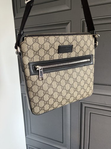 Beige gucci supreme man - gucci, gg