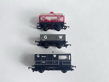 HORNBY RAILWAYS OO GAUGE WAGONS X 3 MADE IN CHINA