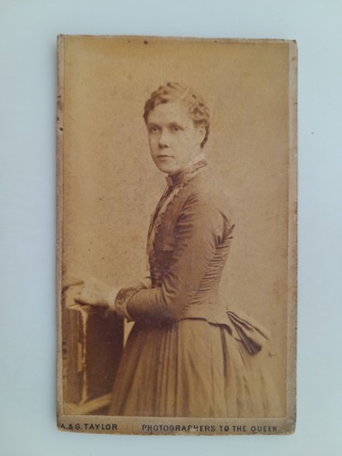Cdv stunning young - (trimmed):,