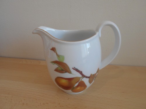 Royal worcester evesham milk - evesham,