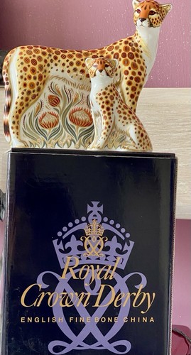 Royal crown derby - crown, cheetah