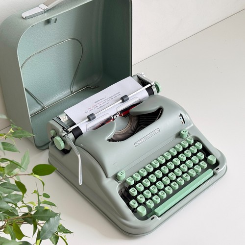 Hermes media typewriter - media, |