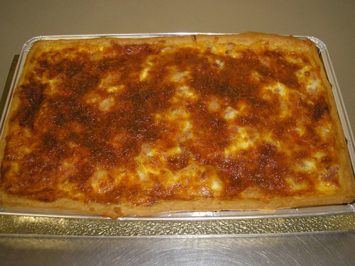 Large traybake quiche - x,