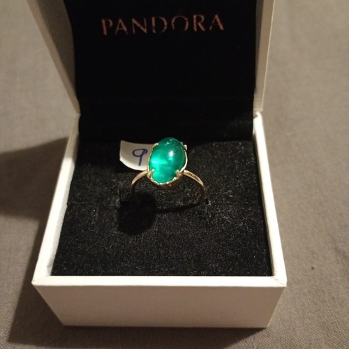 Gold plated green oval - gold,