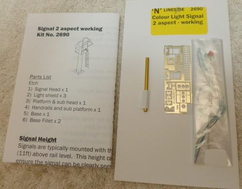 Lineside 2690 colour light - lineside,