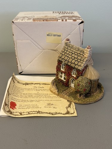 Lilliput lane holly - lilliput,