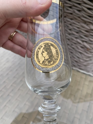 Queen victoria commemorative - queen,