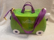 Trunki - Trunkisaurus Green Ride on Suitcase With Strap and Key