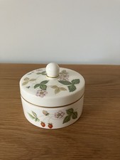 Wedgewood Wild Strawberry Bone