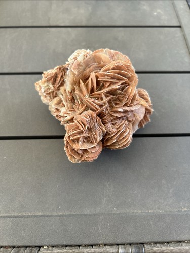 Large chunk natural petal like - large, petal-like