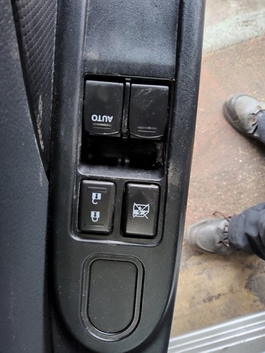 Window switch front right - front,