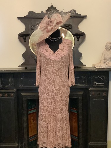 Ann balon italian - ann, lace