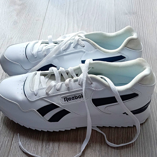 Reebok men low top - low, lace