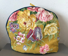 Retro-style Tea Cosy with