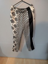 Zara Basic Silky Feel M Trousers. Beautiful Print, Thin Feel. Fits 12-16.