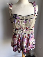 Hooch Ladies Patterned Sleeveless / Strappy Top Size 16. Great Condition.