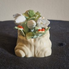Royal doulton winter hollow - winter,