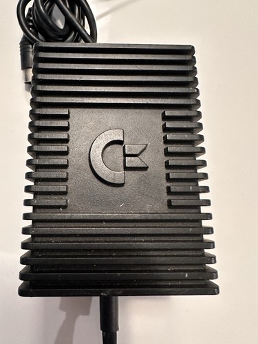 Commodore adapter 5v - ac/dc,