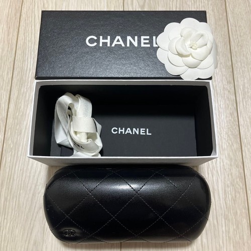 Chanel sunglasses case black - chanel,