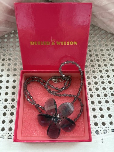 Butler and wilson - wilson, flower