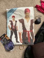 Man’s Pirate Fancy Dress Costume