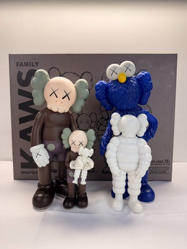 Kaws family vinyl figures - vinyl,