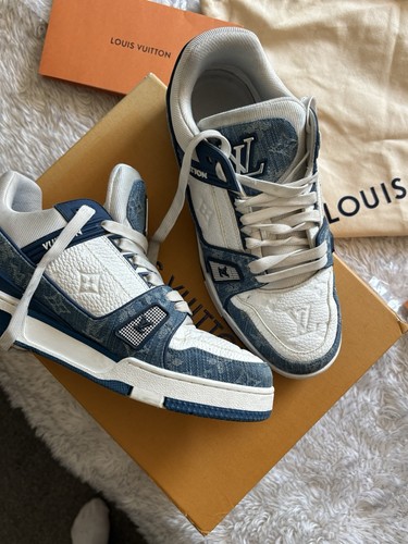 Mens trainers - v,