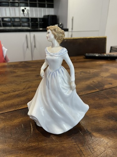 Royal doulton pretty - royal, lady'