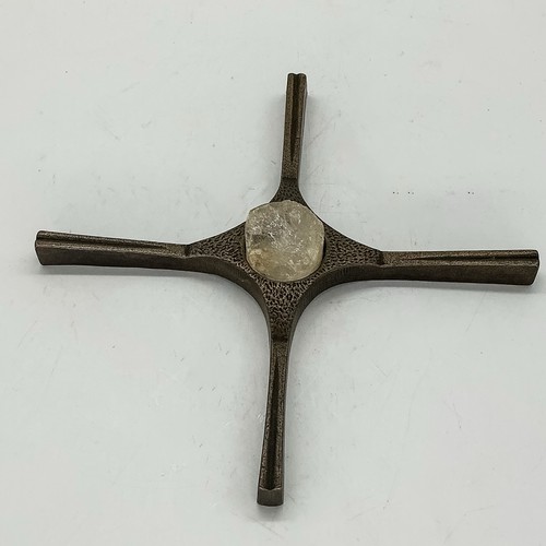 Bronze brutalist german - bronze,