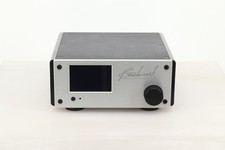 Benchmark LA4 Pre Amplifier - Silver, very good condition, box, 3 month warranty