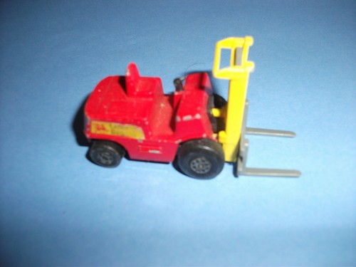 Lacing fork lift truck - lacing, by