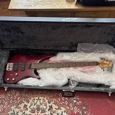 Washburn Bantam Bass Guitar