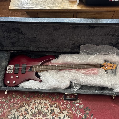 Washburn bantam bass guitar - washburn,