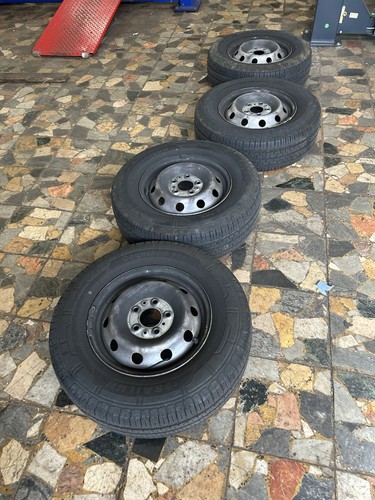 Motorhome wheels and tyres