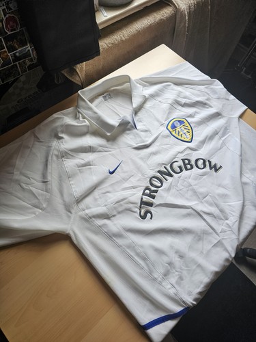 Leeds united football shirt - leeds,