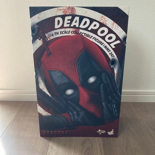 Hot toys deadpool action - deadpool,