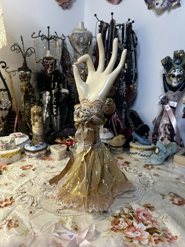Vintage lionite mele - vintage,