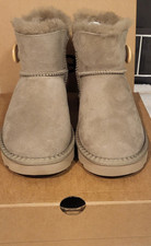 UGG MINI BAILEY BUTTON B/NEW
