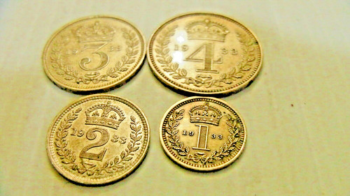 Maundy set 1933 george v - ,