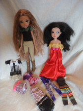 Bratz 2 Moxie Girlz dolls Storytime Princess + Monet Horse rider 2011 + outfits
