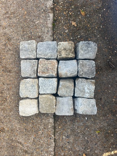 Reclaimed granite cobbles - cobbles, per