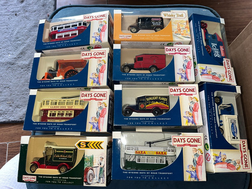Bundle lledo days - 10,