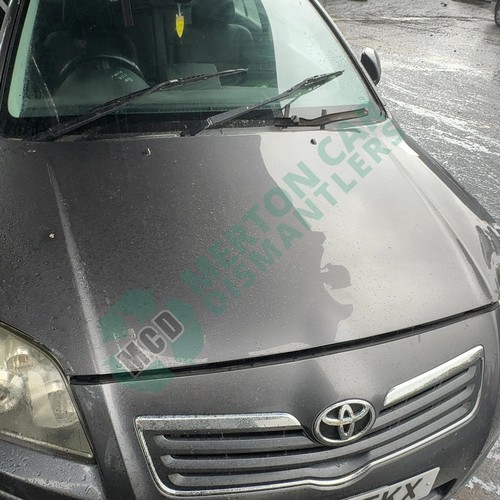 Toyota avensis mk2 - toyota,