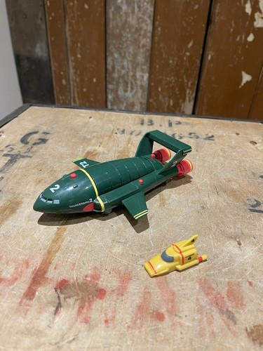 Vintage thunderbirds toy t2 - vintage,