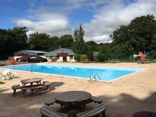 Wales holiday midweek - n., break