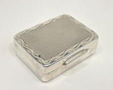 Vintage Solid Silver Robust Engine Turned Hinged Pill Snuff Box Wavy Border