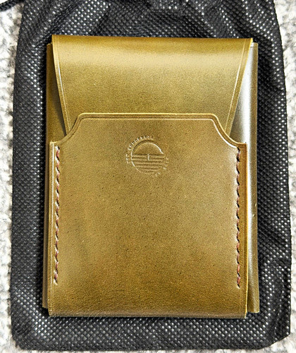Hoslygoods gili basewallet - hoslygoods,
