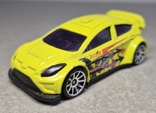 Hot wheels ford fiesta rs - hot,