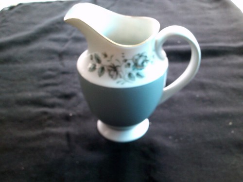Royal doulton milk cream - royal, doulton,milk/cream