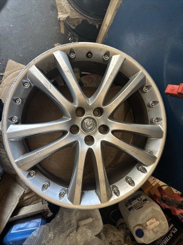 Jaguar senta alloy wheel 2 - jaguar,
